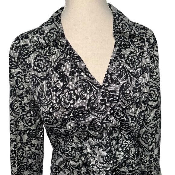 Apt. 9 Elegant Black and Gray long sleeve lace Paisley Blouse V Neck size PL - Picture 3 of 11